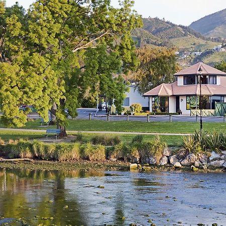 Riverside Villa - In The City By The River! Nelson Esterno foto