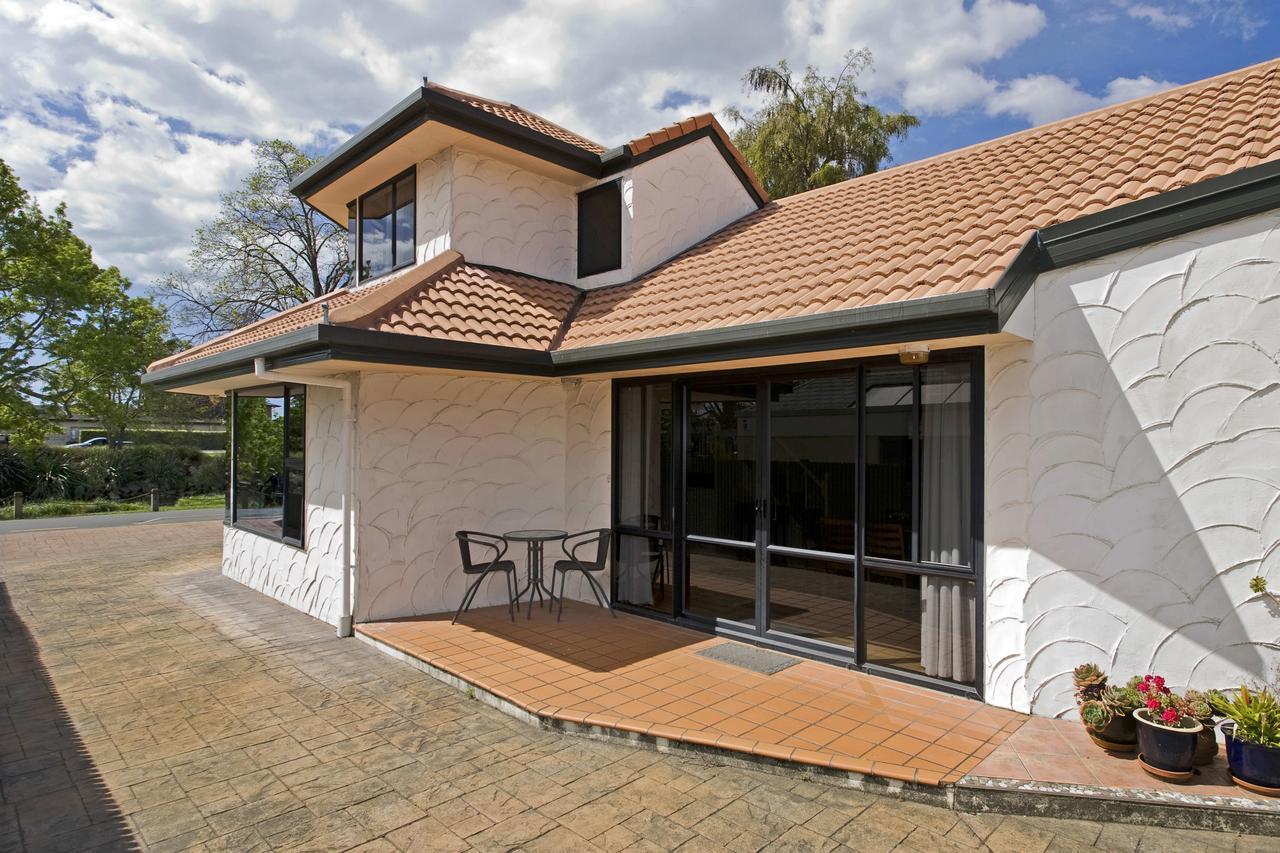 Riverside Villa - In The City By The River! Nelson Esterno foto