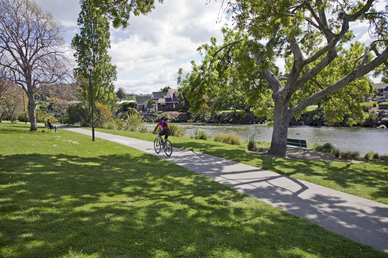 Riverside Villa - In The City By The River! Nelson Esterno foto