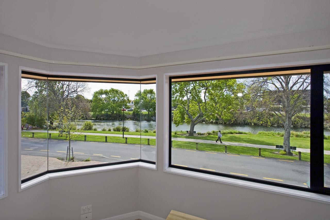 Riverside Villa - In The City By The River! Nelson Esterno foto