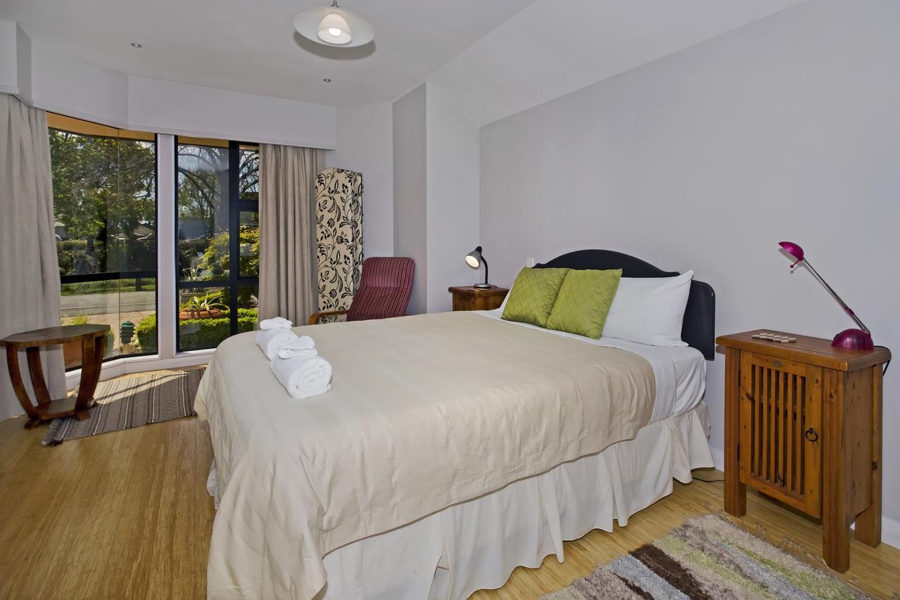 Riverside Villa - In The City By The River! Nelson Esterno foto