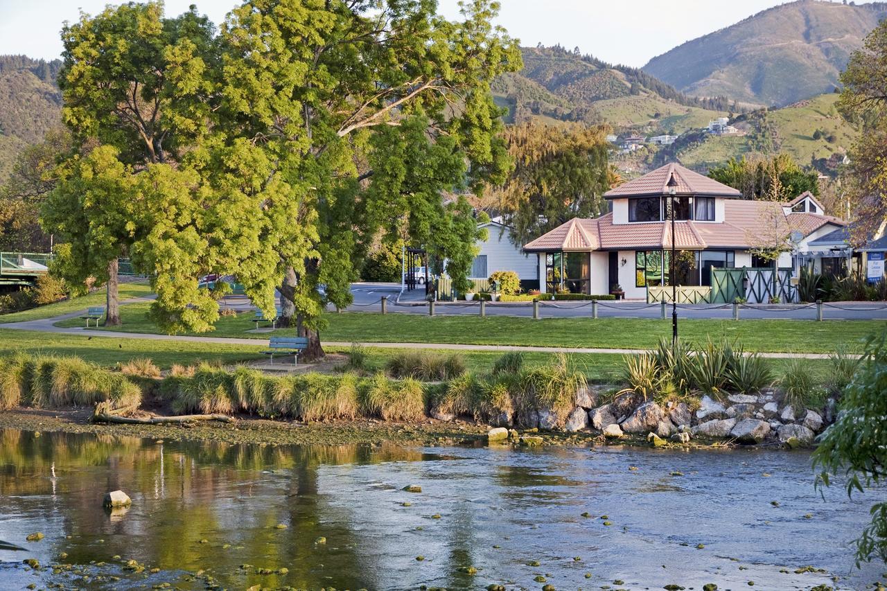 Riverside Villa - In The City By The River! Nelson Esterno foto